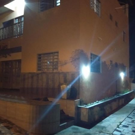 Aparthotel Familia Meireles Luziania Bagian luar foto